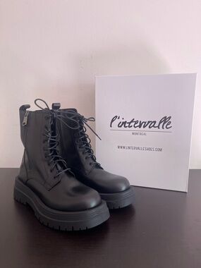 BNIB L'INTERVALLE Black Lace-Up Chunky Platform Boots
